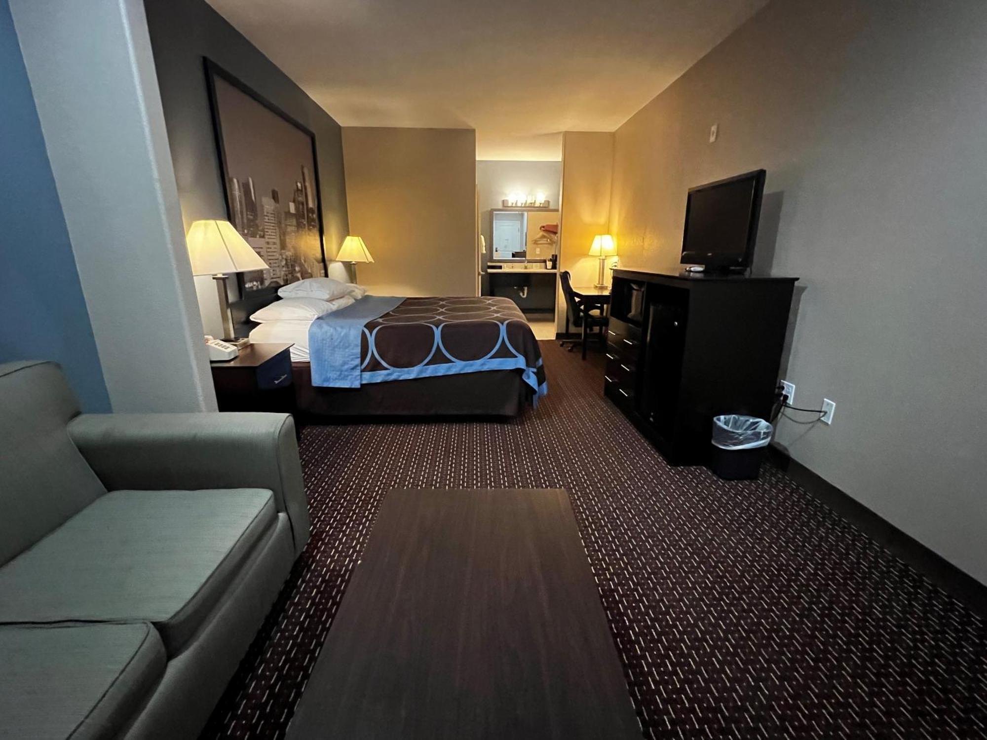Super 8 By Wyndham Motel 3*